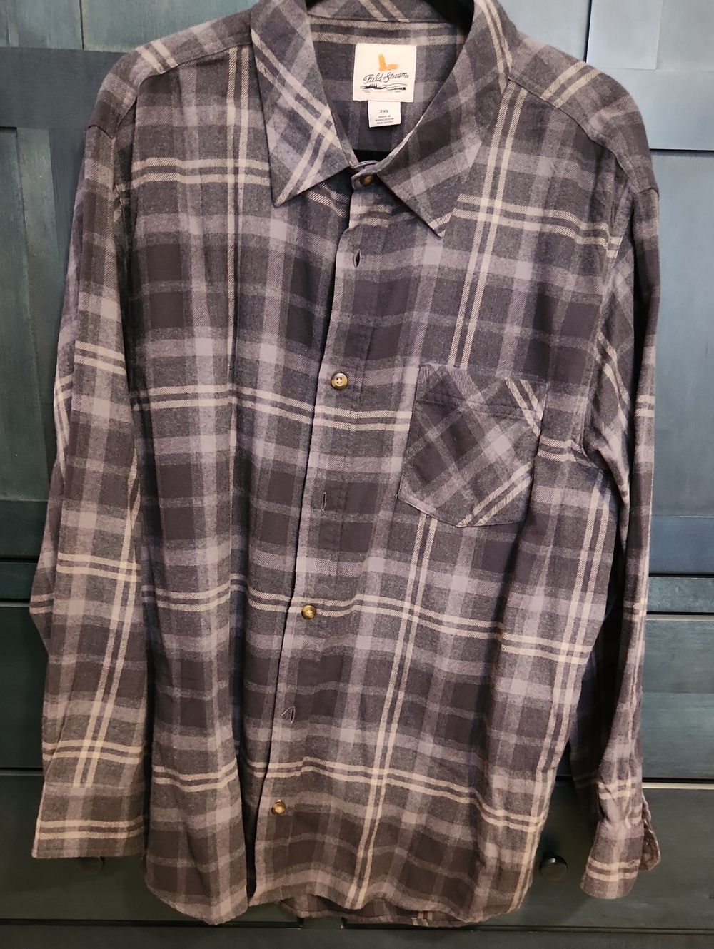 Field & Stream Gray and White Plaid Button-Down Shirt